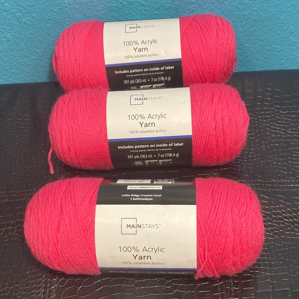 3 NWT (1191 yards total) Mainstays 100% Acrylic Vibrant Pink Yarn Medium Worsted